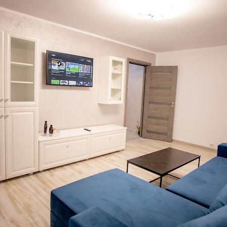 Loghin Residence Сучеава Екстериор снимка